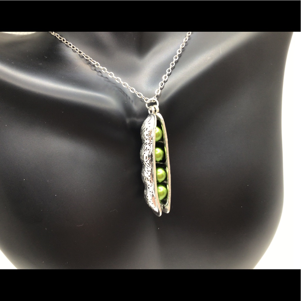 Pea Pod Four Pearls Antique Silver Necklace Mom To Be Mommy New Baby Shower Gift